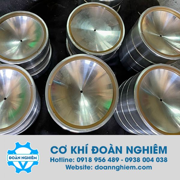 Đế nhôm